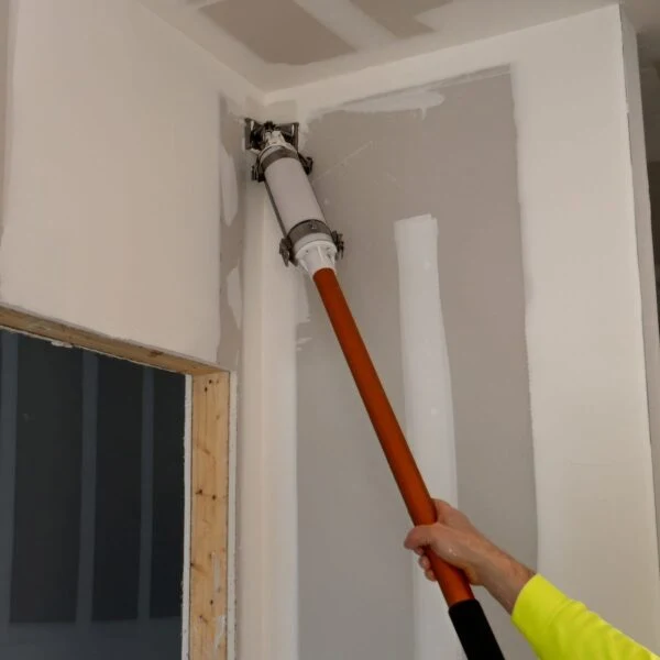 Tapetech MudRunner® Pro Pressurized Drywall Compound Tube - Image 3